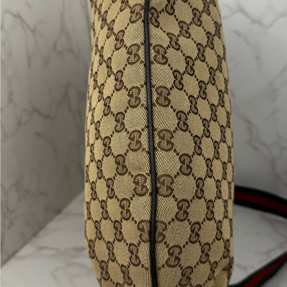 Gucci Half Moon Saddle Crossbody GG Canvas Hobo Bag with Green and Red Strap - Picture 6 of 16